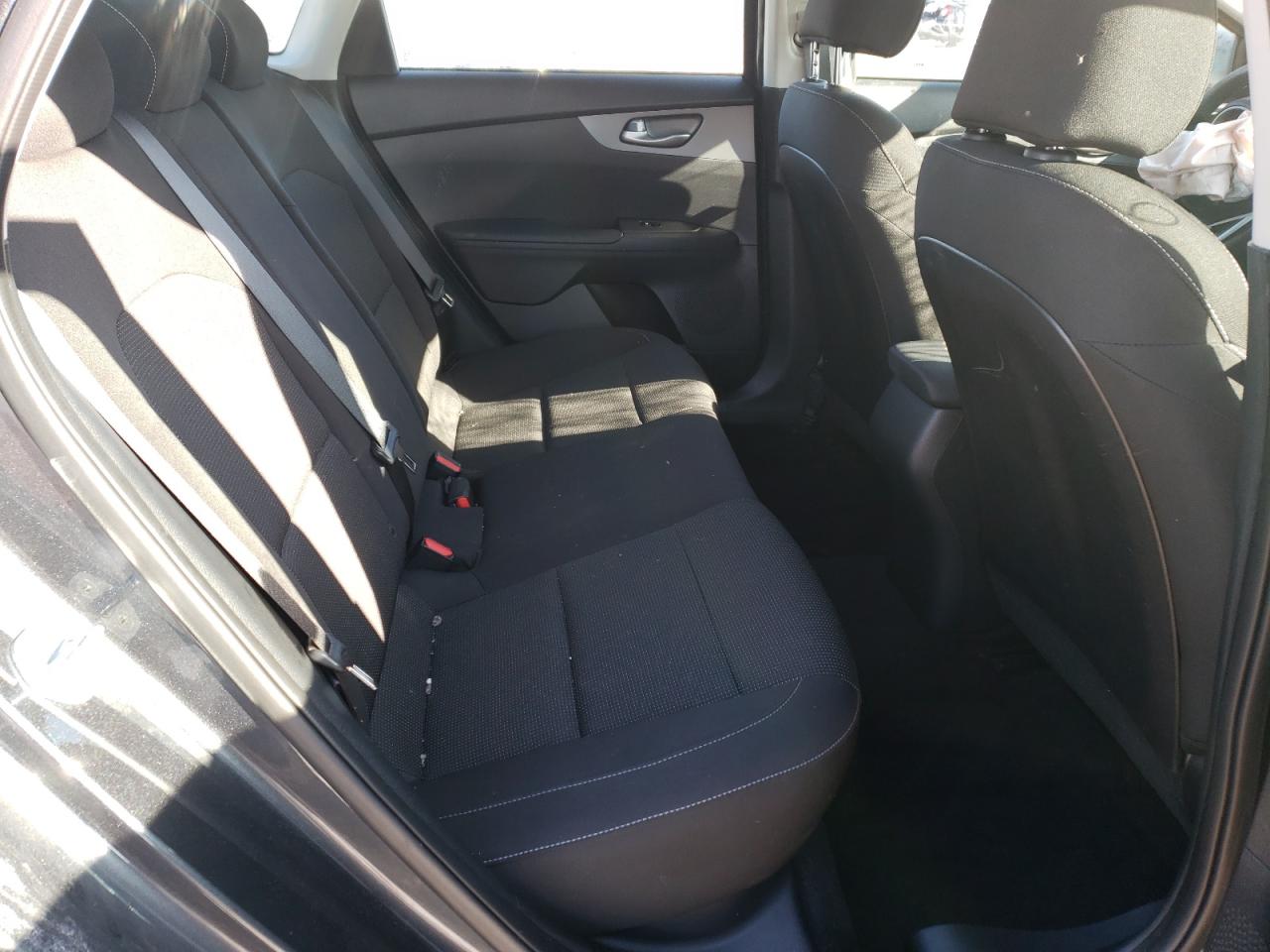 Photo 6 from auction – 2020 KIA FORTE FE with VIN 3KPF24AD8LE237778