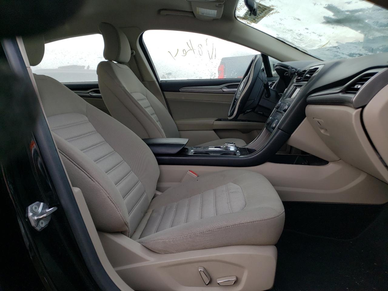 Photo 5 from auction – 2017 FORD FUSION SE with VIN 3FA6P0HD9HR336874