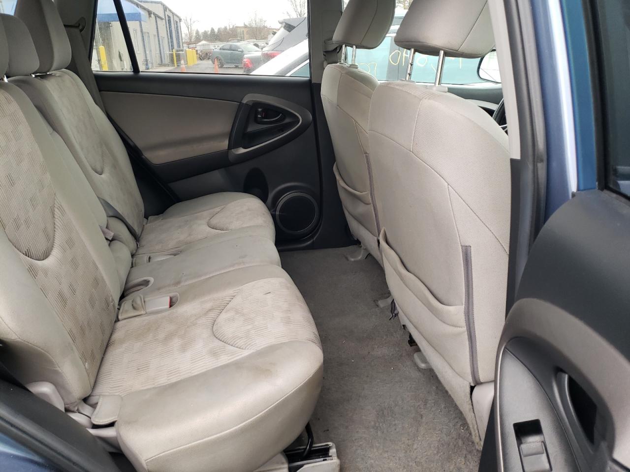 Photo 6 from auction – 2012 TOYOTA RAV4 with VIN 2T3BF4DV1CW261643