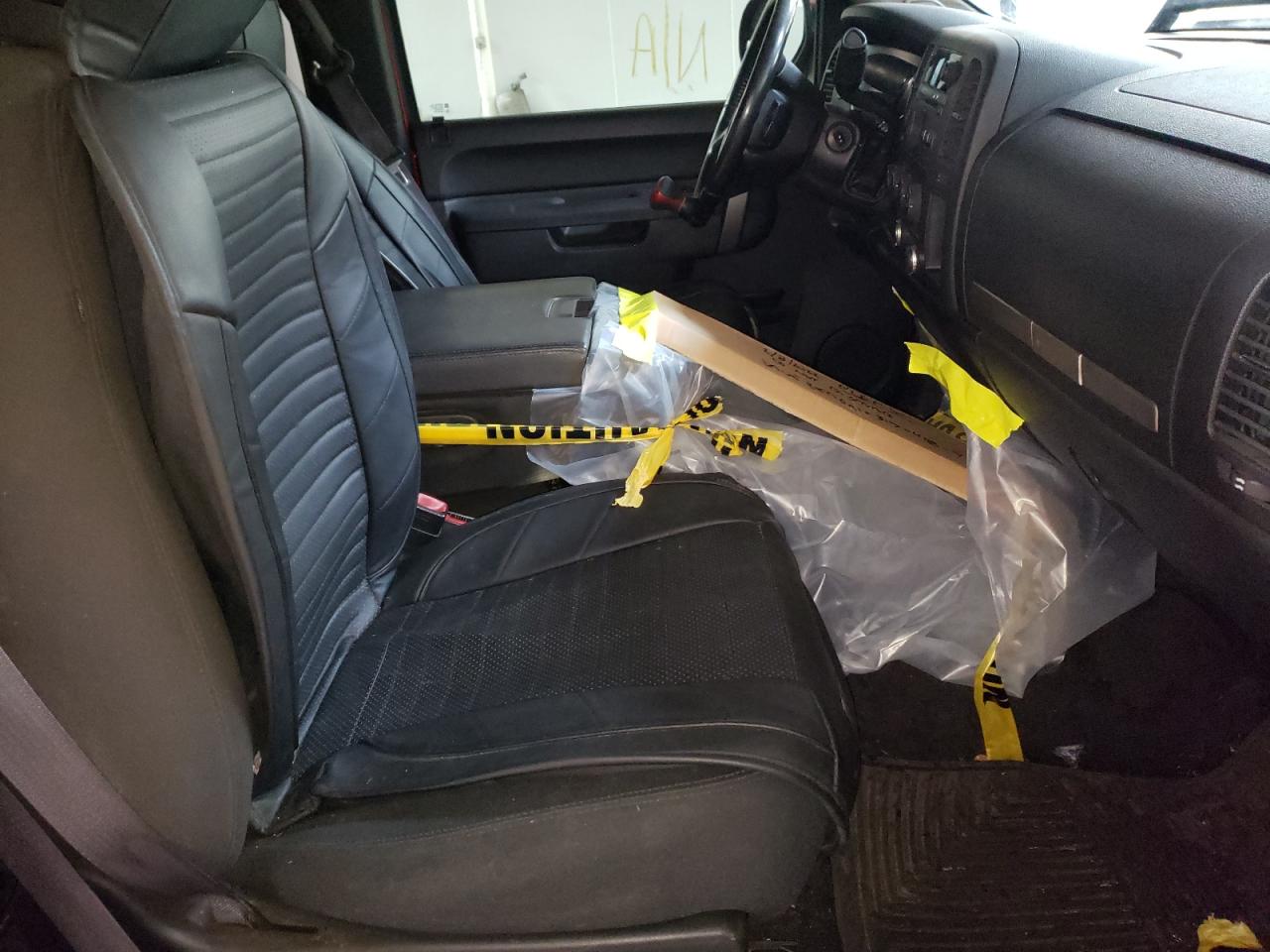 Photo 5 from auction – 2011 GMC SIERRA K15 with VIN 1GTR2VE33BZ460950