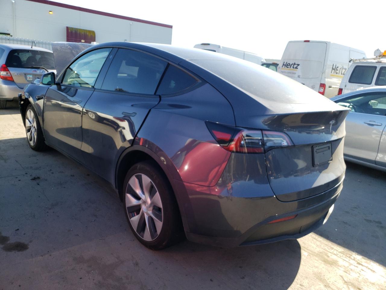 Photo 3 from auction – 2021 TESLA MODEL Y with VIN 5YJYGDEE4MF153465