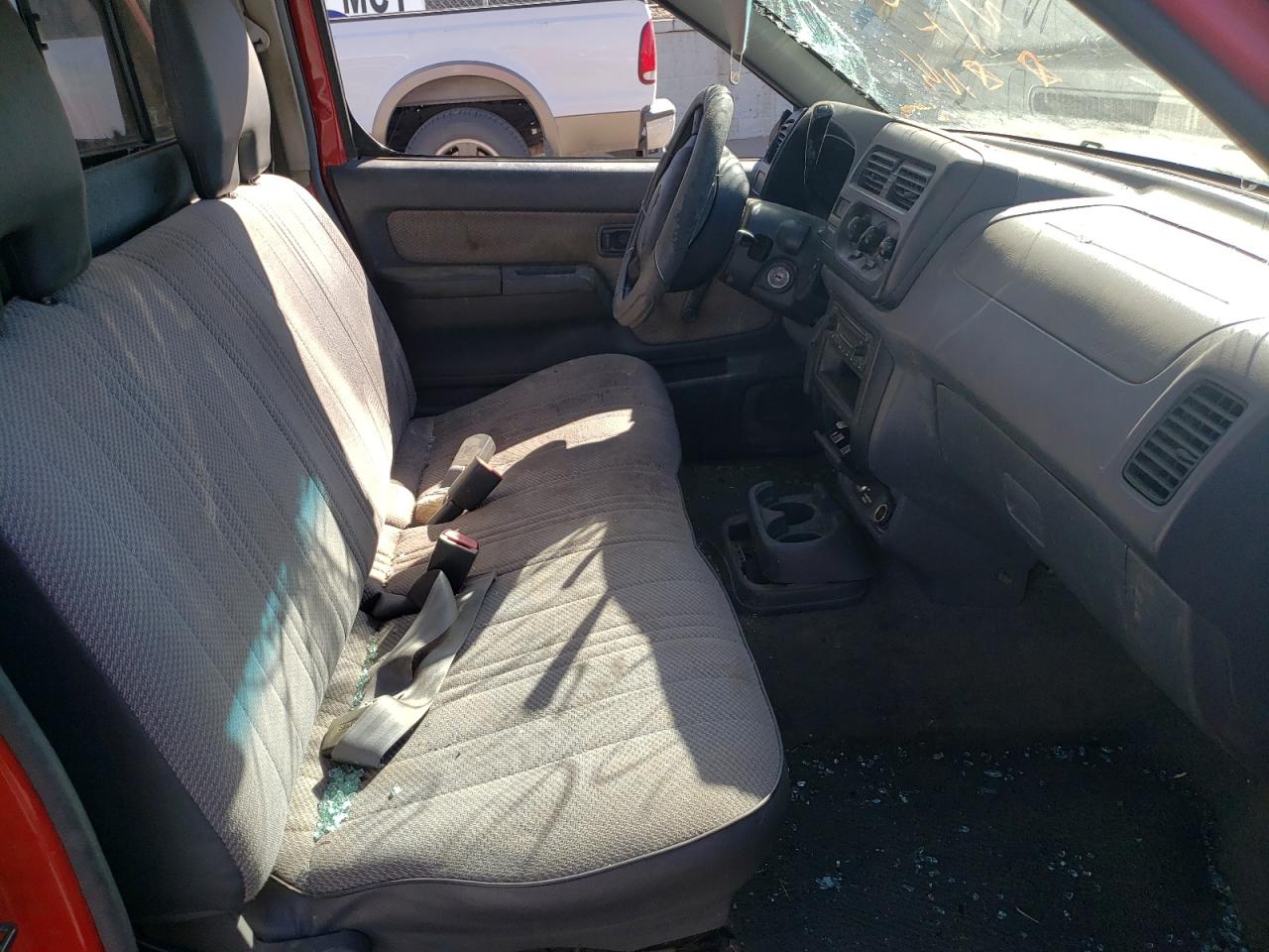 Photo 5 from auction – 2001 NISSAN FRONTIER with VIN 1N6DD21S51C304049