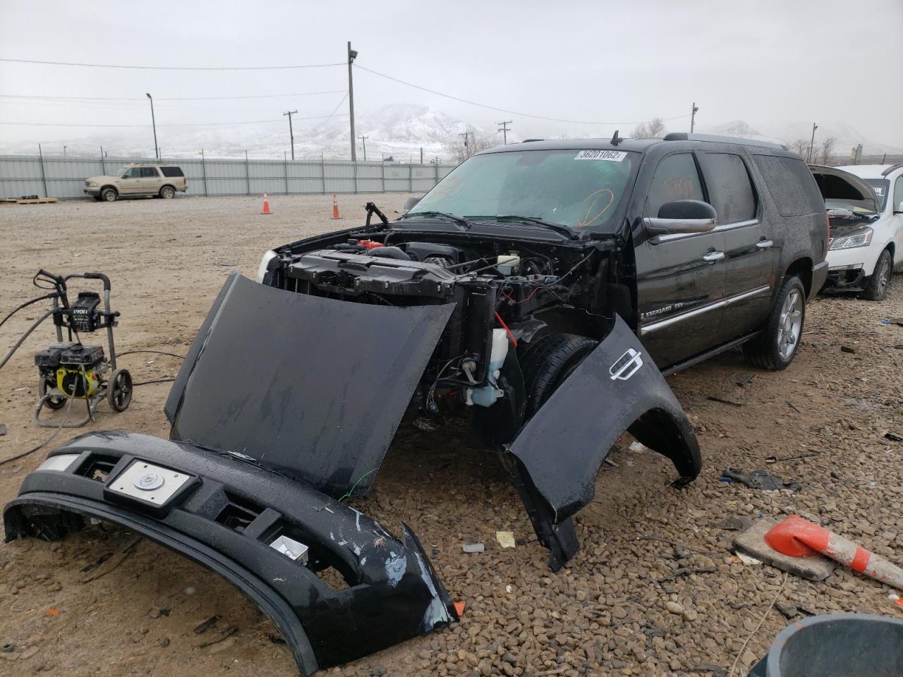 Photo 2 from auction – 2007 CADILLAC ESCALADE E with VIN 1GYFK66877R294694