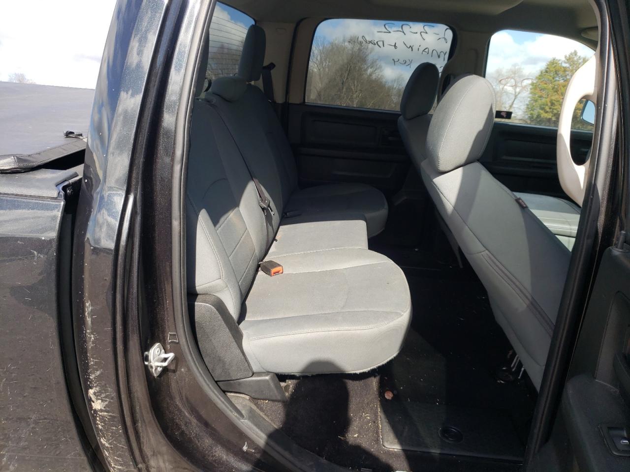 Photo 6 from auction – 2016 RAM 1500 ST with VIN 1C6RR7KTXGS414082