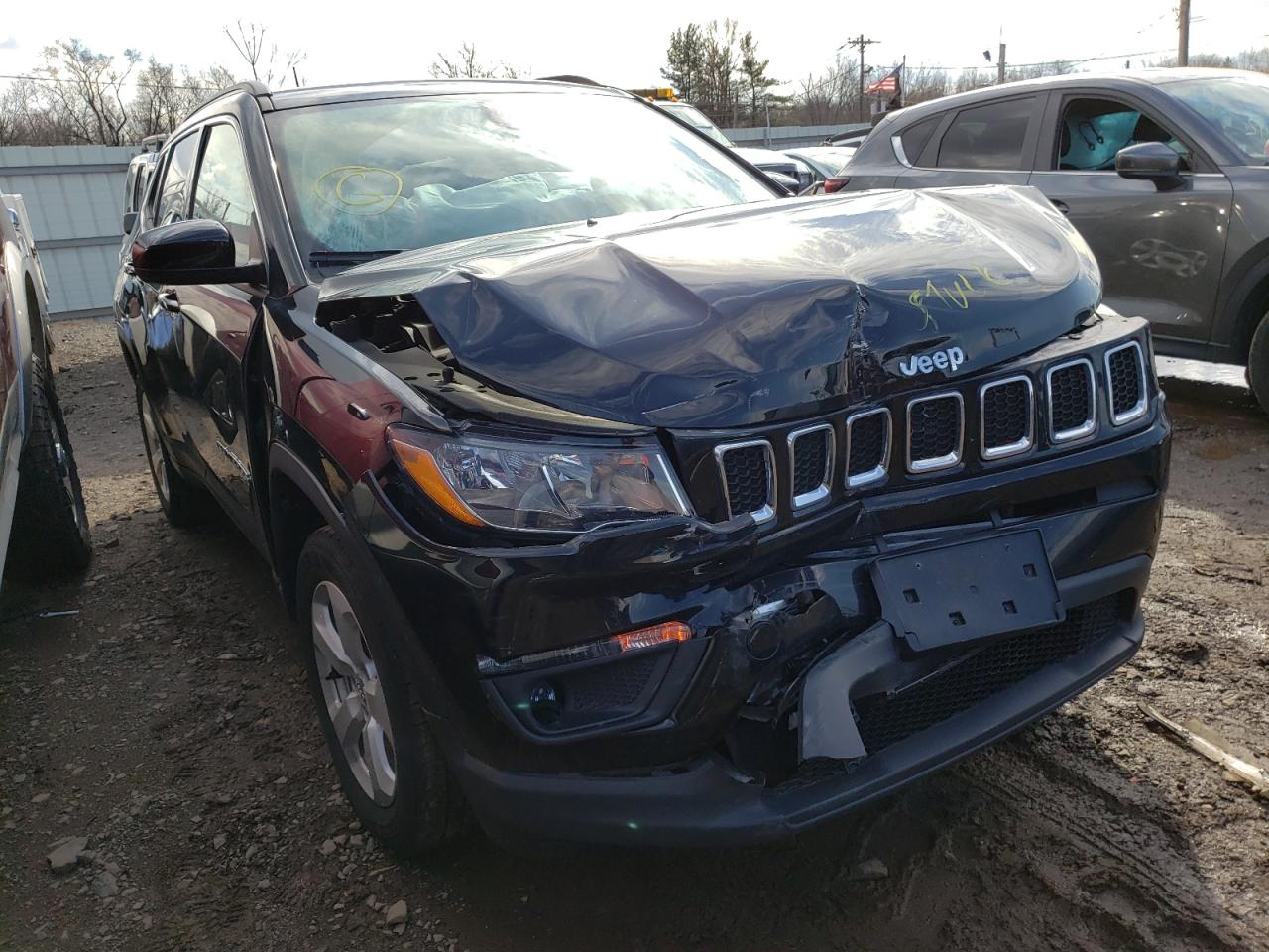 JEEP COMPASS LA 2019 with VIN 3C4NJDBB7KT834507 - Photo from auction
