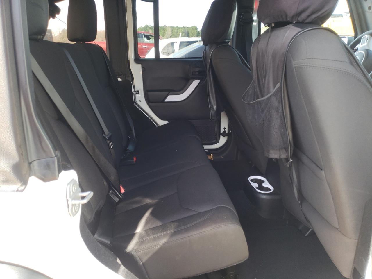 Photo 6 from auction – 2016 JEEP WRANGLER U with VIN 1C4BJWDG9GL137253