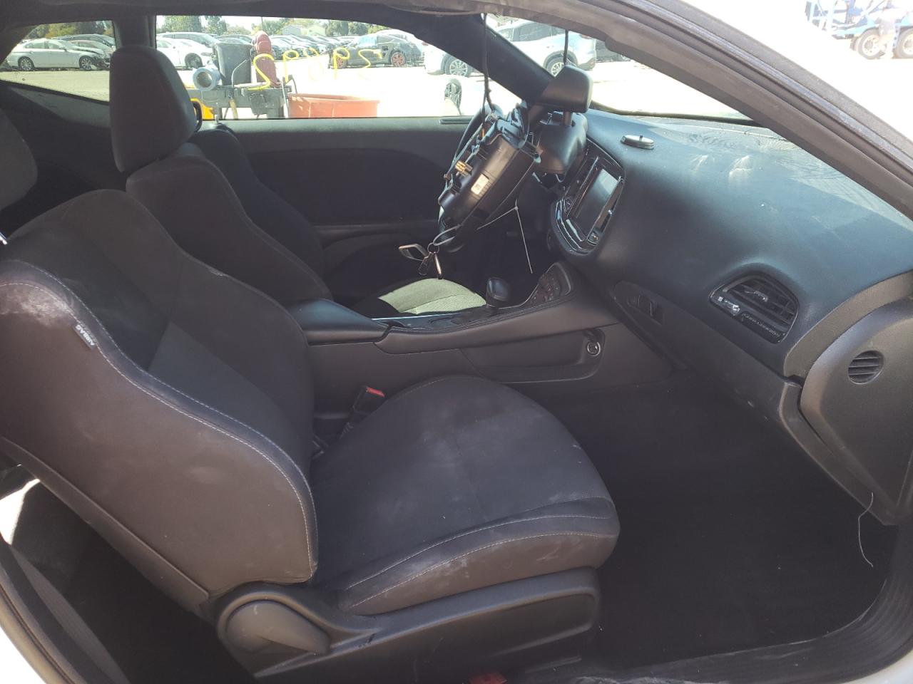 Photo 5 from auction – 2015 DODGE CHALLENGER with VIN 2C3CDZFJXFH774013