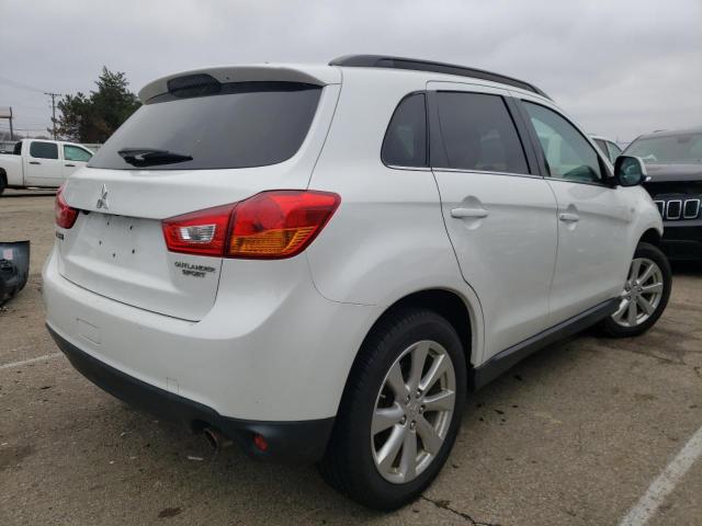 Photo 4 from auction – 2015 MITSUBISHI OUTLANDER with VIN 4A4AP4AU2FE021459
