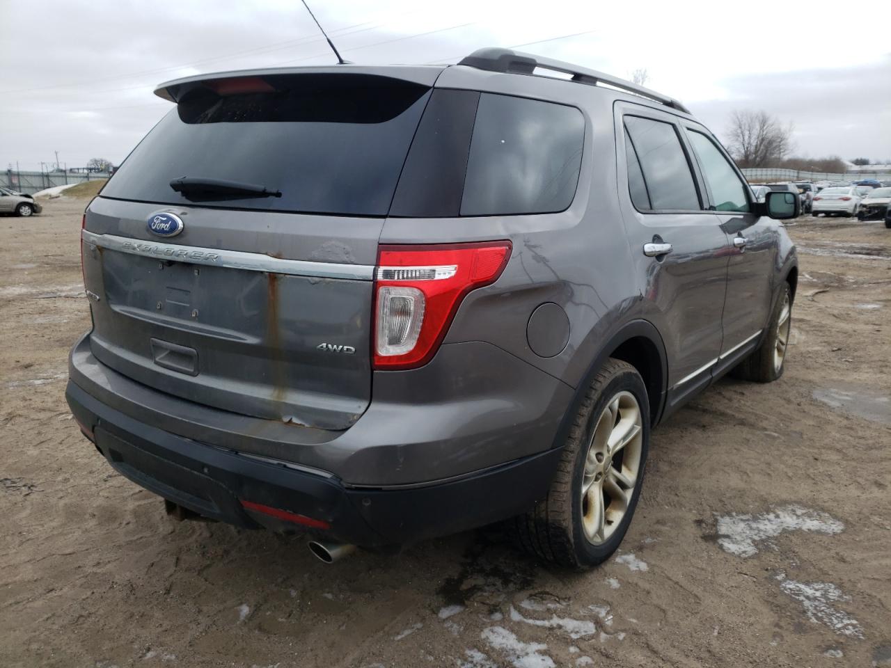 Photo 4 from auction – 2011 FORD EXPLORER L with VIN 1FMHK8F80BGA33000