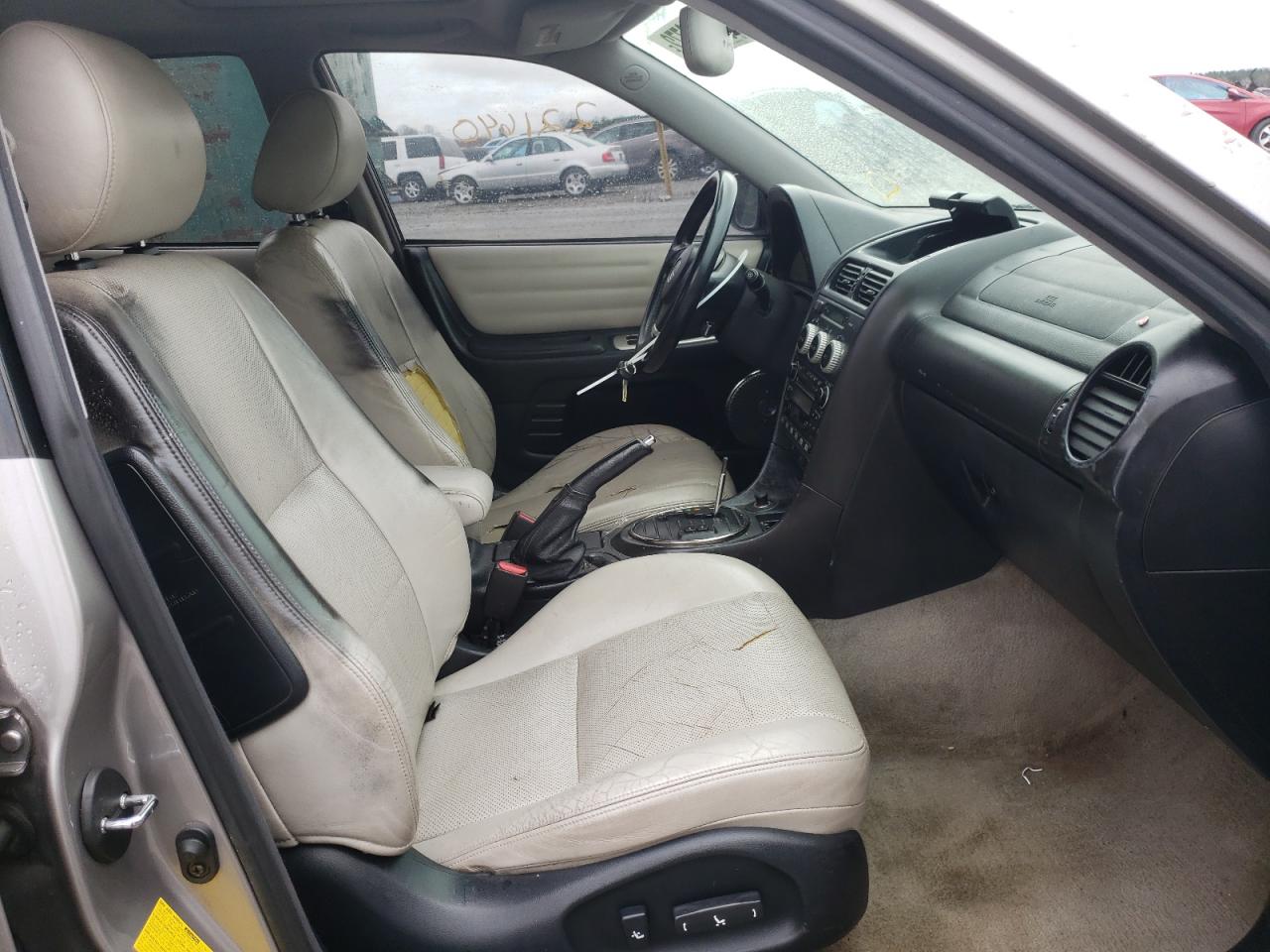 Photo 5 from auction – 2004 LEXUS IS 300 with VIN JTHBD192940090938