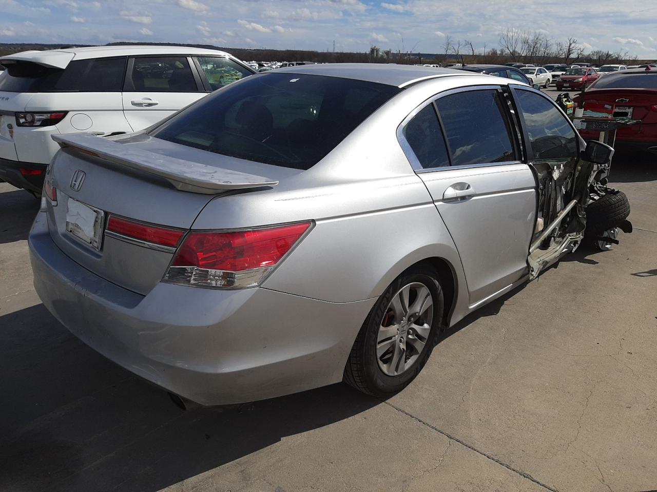 Photo 4 from auction – 2012 HONDA ACCORD LXP with VIN 1HGCP2F44CA201785