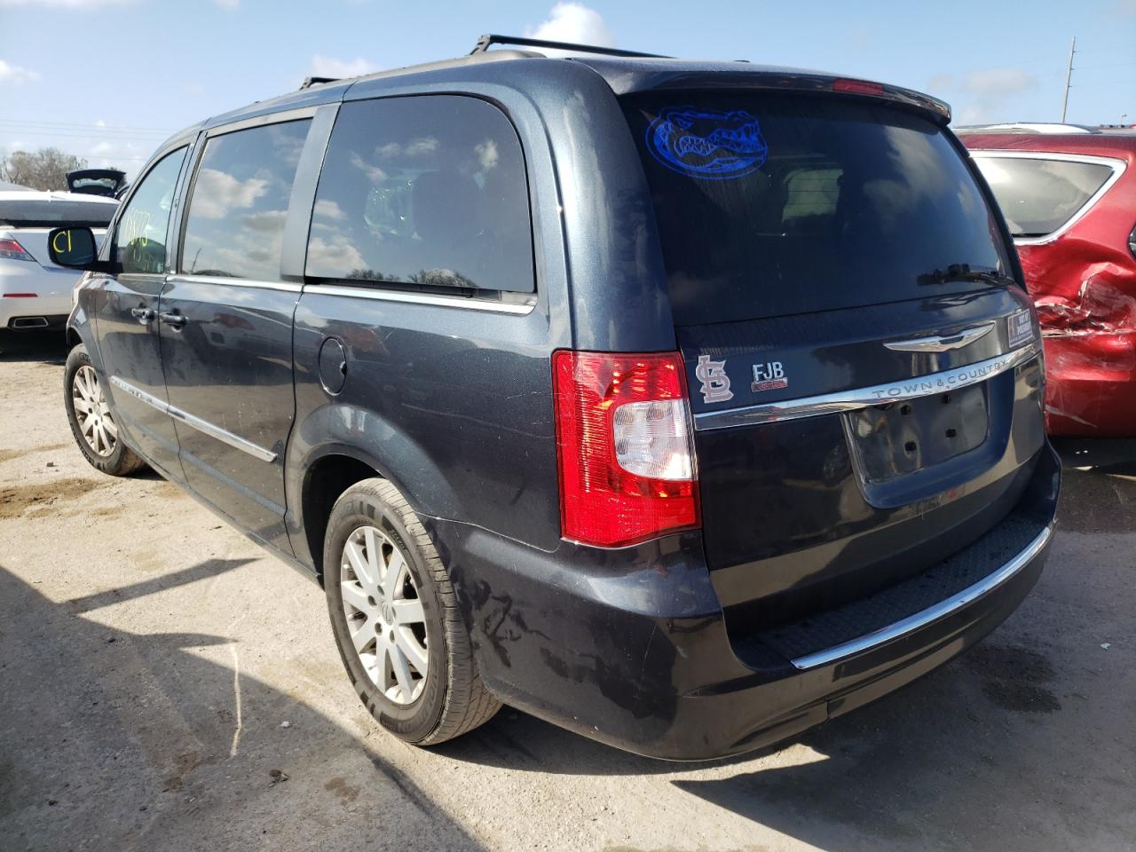 Photo 3 from auction – 2013 CHRYSLER TOWN & COU with VIN 2C4RC1BG3DR734061