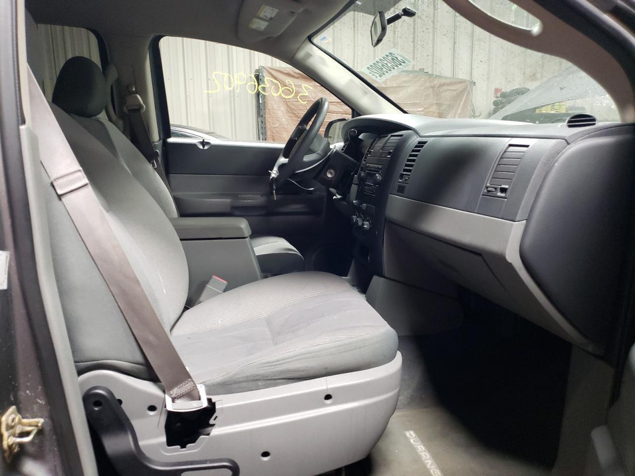 Photo 5 from auction – 2006 DODGE DURANGO SX with VIN 1D4HD38N76F143500
