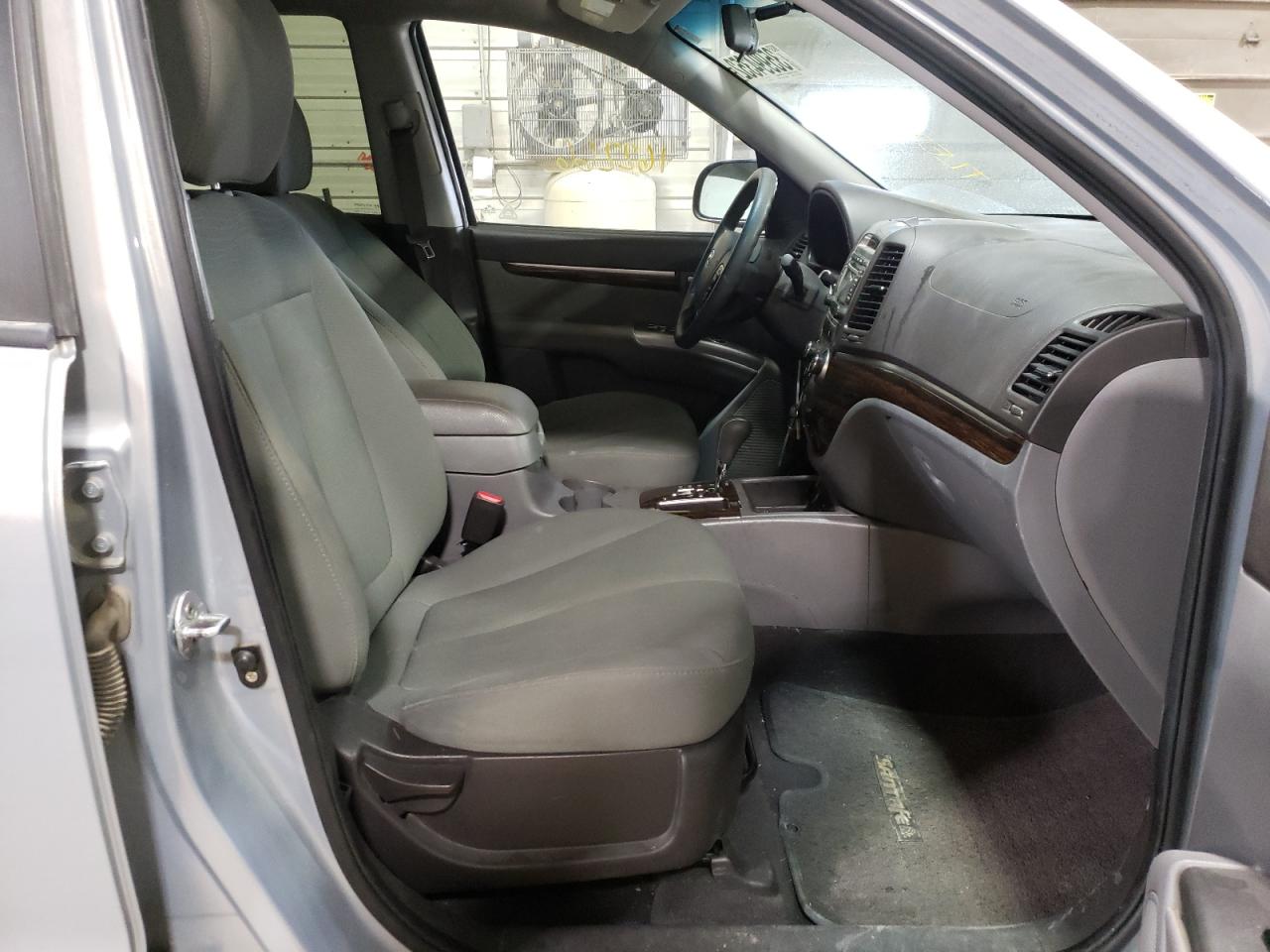 Photo 5 from auction – 2010 HYUNDAI ACCENT with VIN 5NMSG3AB0AH387348
