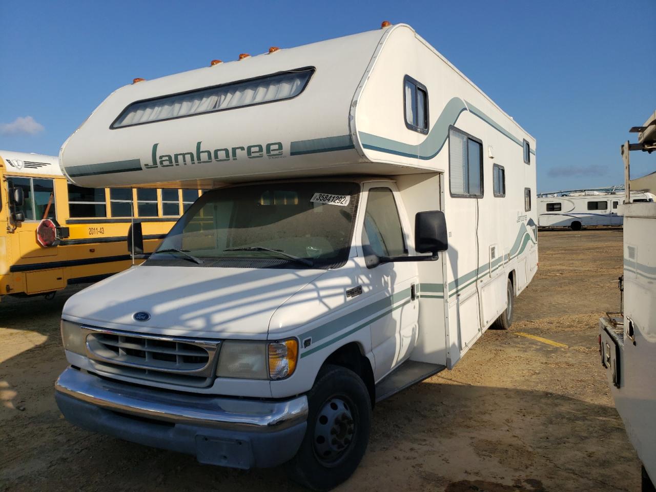 Photo 2 from auction – 1999 FLEETWOOD JAMBOREE with VIN 1FDXE40S9XHB44940