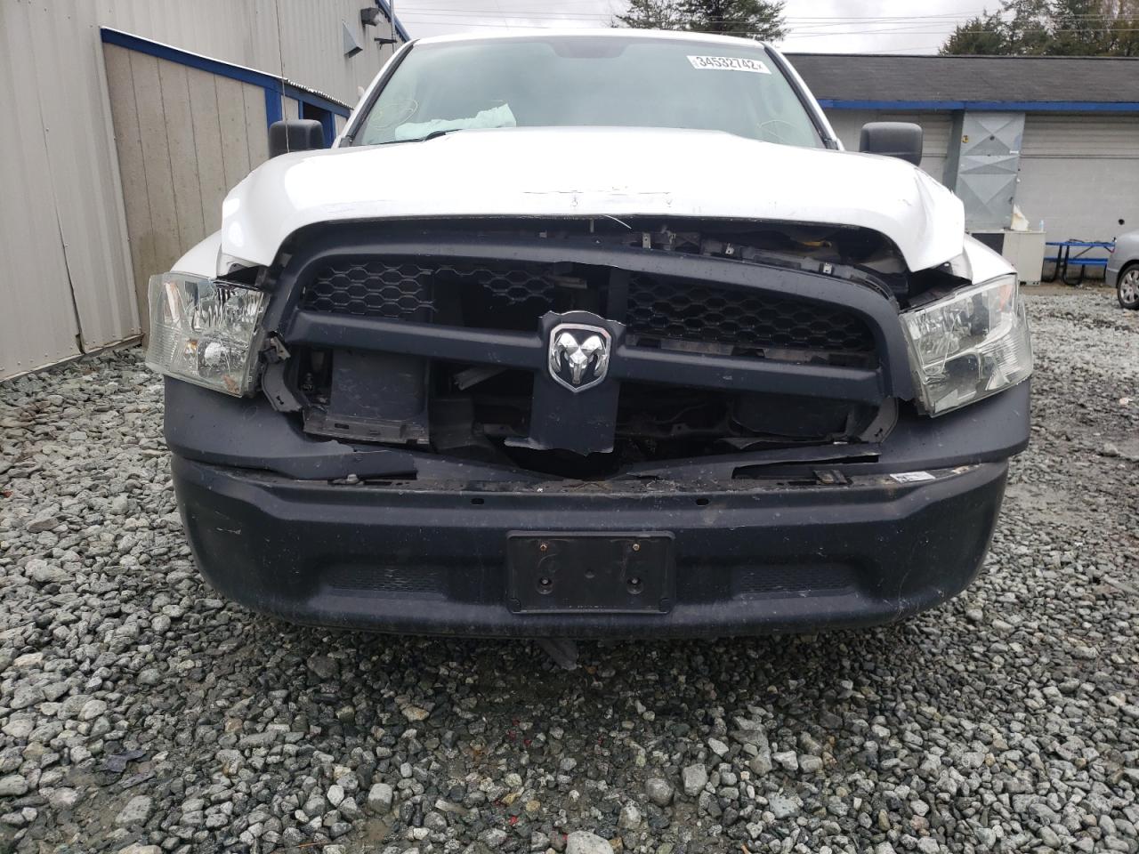 Photo 9 from auction – 2015 RAM 1500 ST with VIN 1C6RR6KG5FS522914