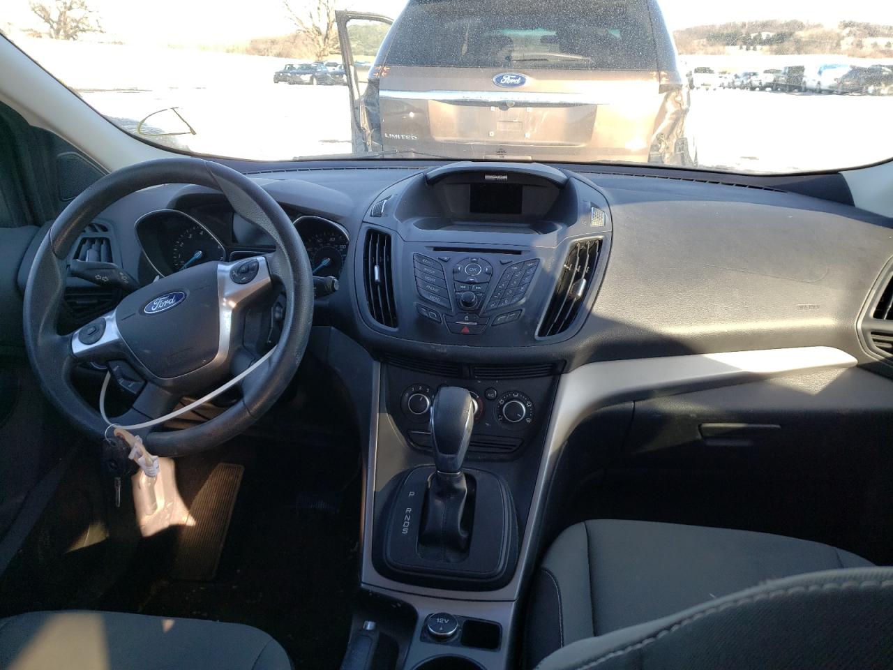 Photo 9 from auction – 2015 FORD ESCAPE SE with VIN 1FMCU9G94FUB01243