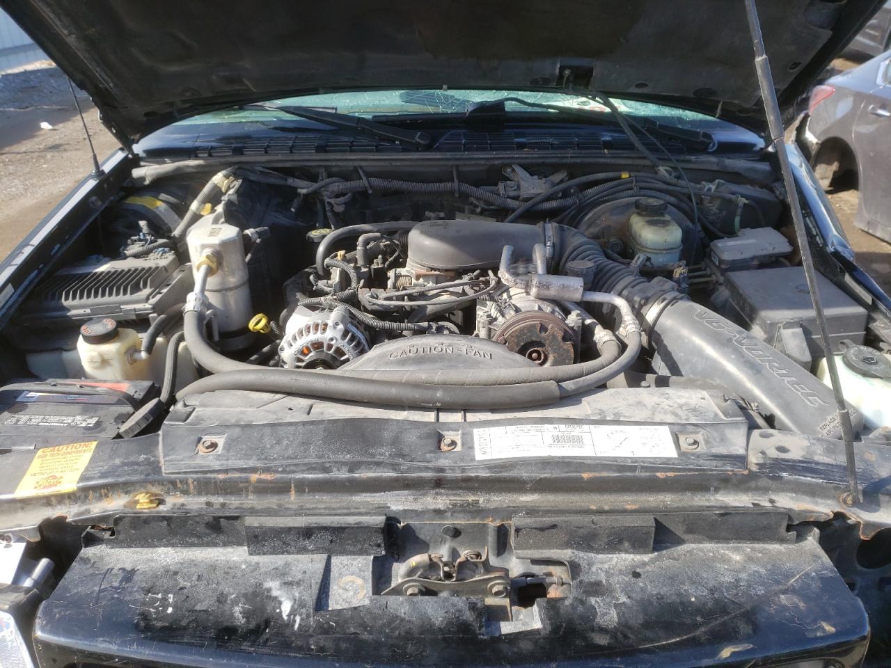 Photo 7 from auction – 2000 GMC SONOMA with VIN 1GTCT19W7Y8181855