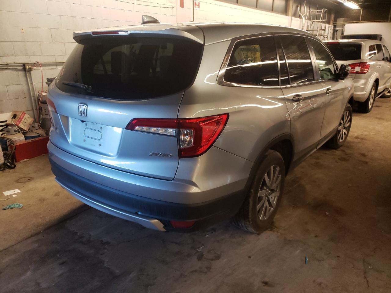 Photo 4 from auction – 2019 HONDA PILOT EXL with VIN 5FNYF6H57KB095097