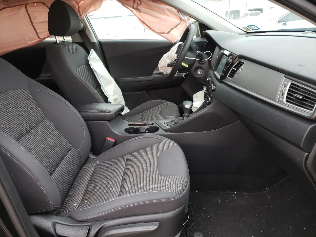 Photo 5 from auction – 2017 KIA NIRO FE with VIN KNDCB3LC0H5048871