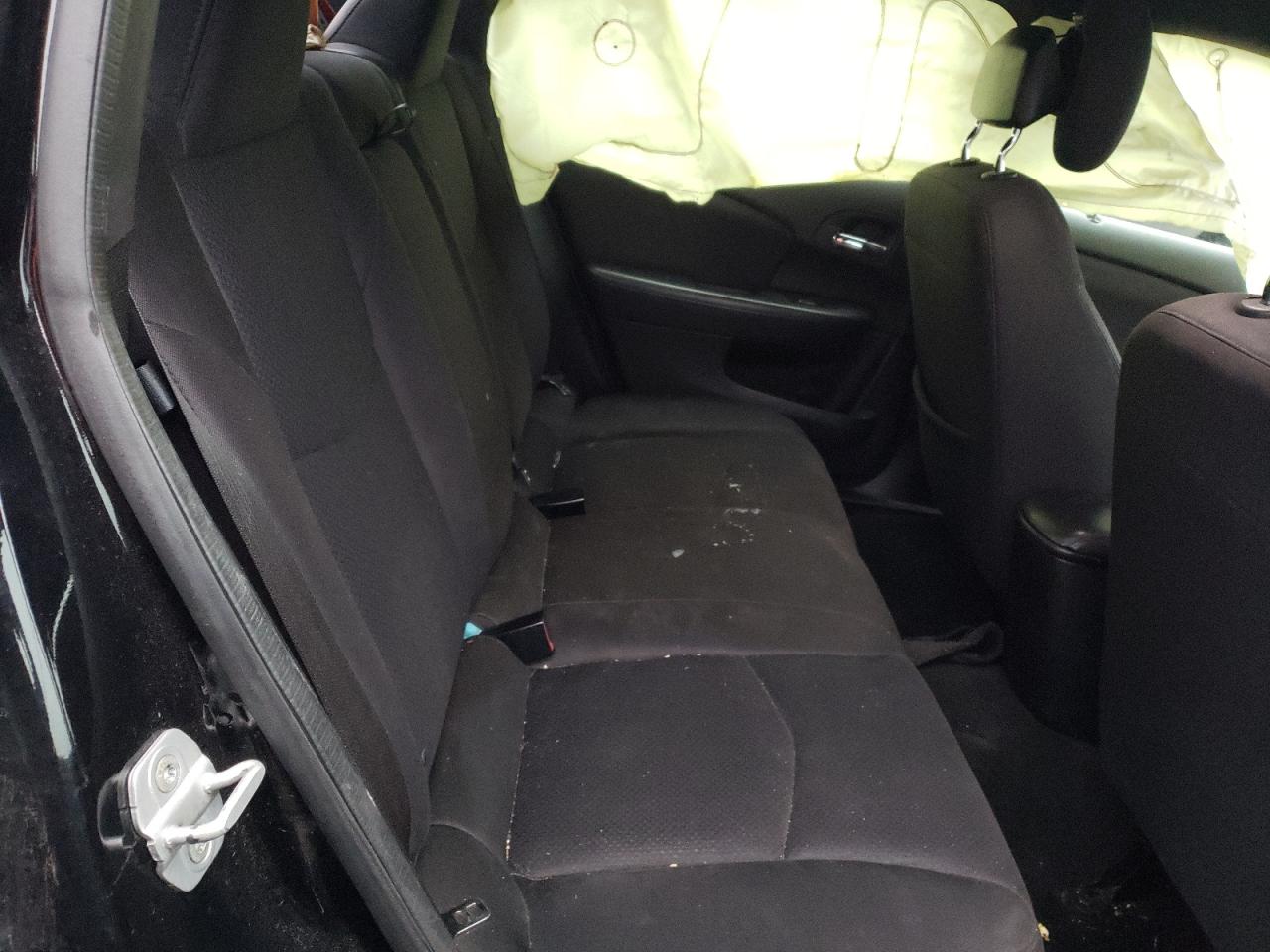 Photo 6 from auction – 2013 CHRYSLER 200 TOURIN with VIN 1C3CCBBB2DN521961