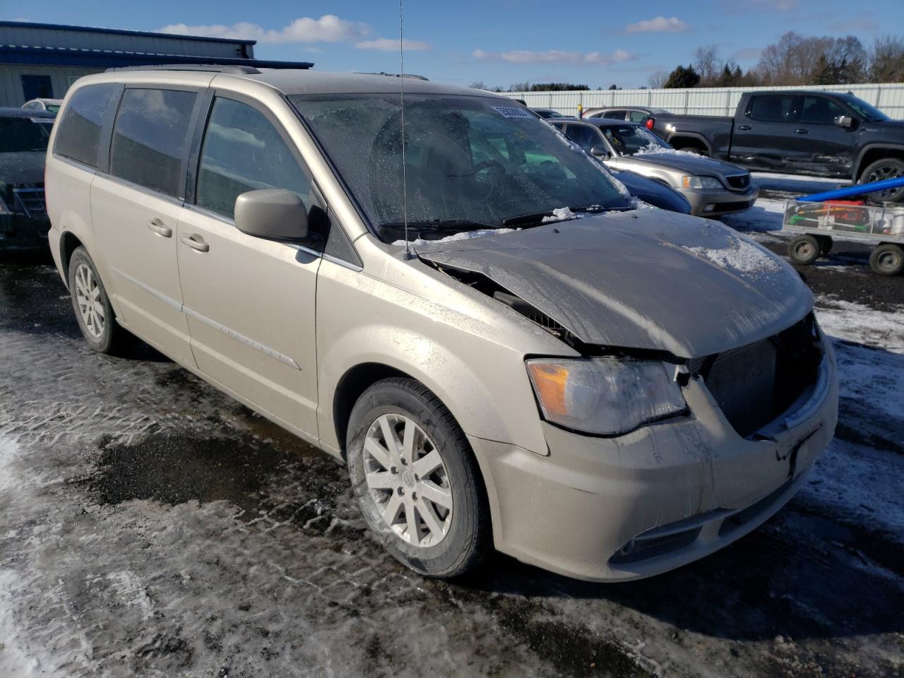 Photo 1 from auction – 2013 CHRYSLER TOWN & COU with VIN 2C4RC1BG8DR776323