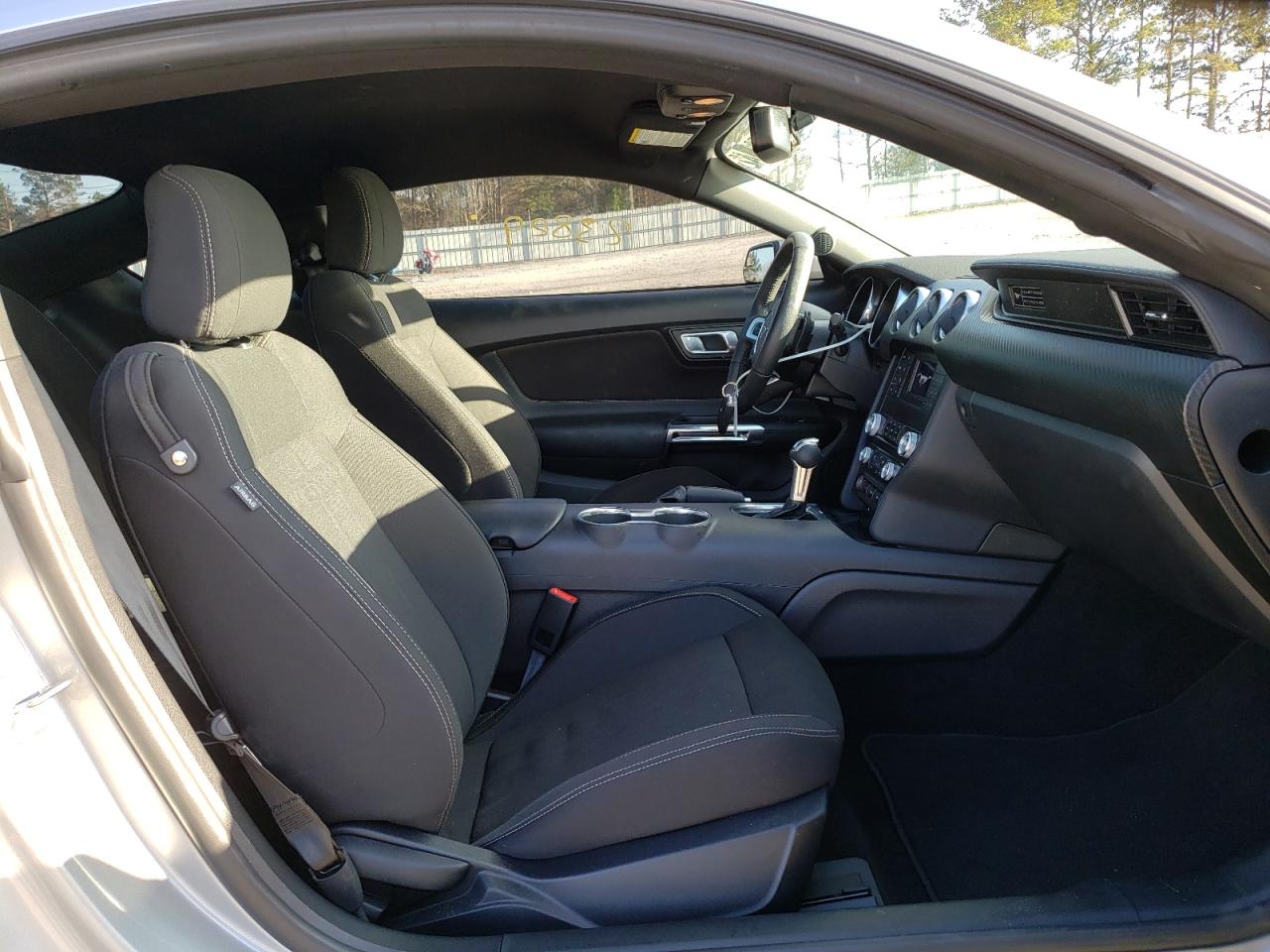 Photo 5 from auction – 2020 FORD MUSTANG with VIN 1FA6P8TH7L5157592