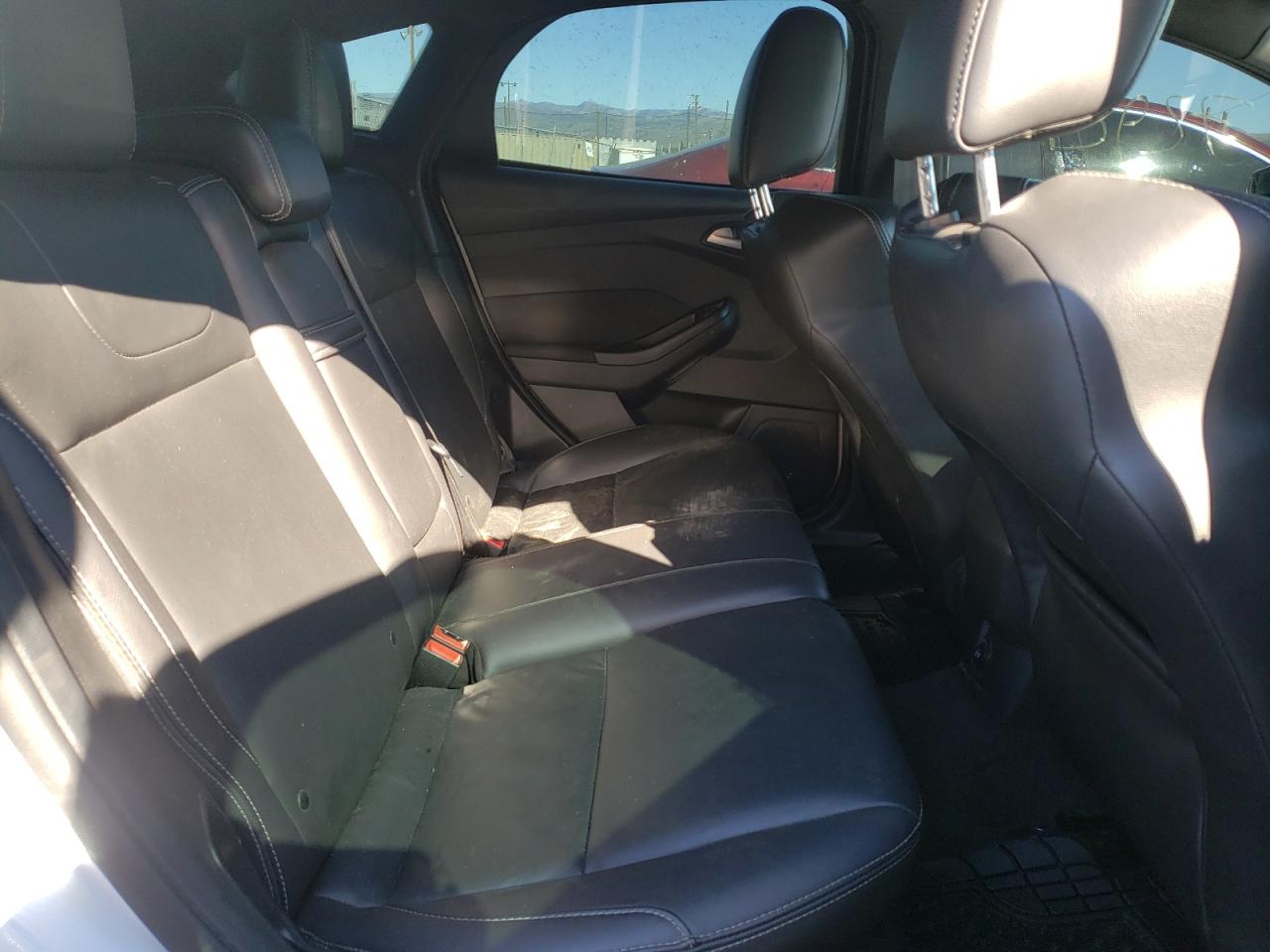 Photo 6 from auction – 2014 FORD FOCUS ST with VIN 1FADP3L9XEL350448