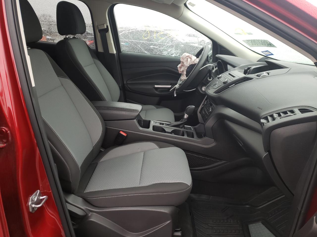 Photo 5 from auction – 2017 FORD ESCAPE SE with VIN 1FMCU0GD2HUD19264