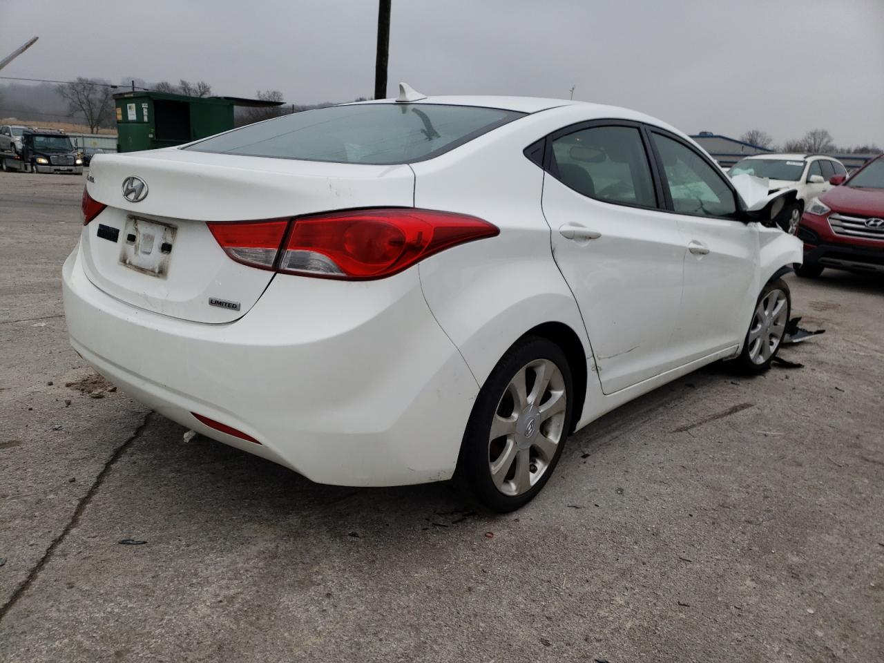 Photo 4 from auction – 2012 HYUNDAI ELANTRA GL with VIN 5NPDH4AE2CH148394