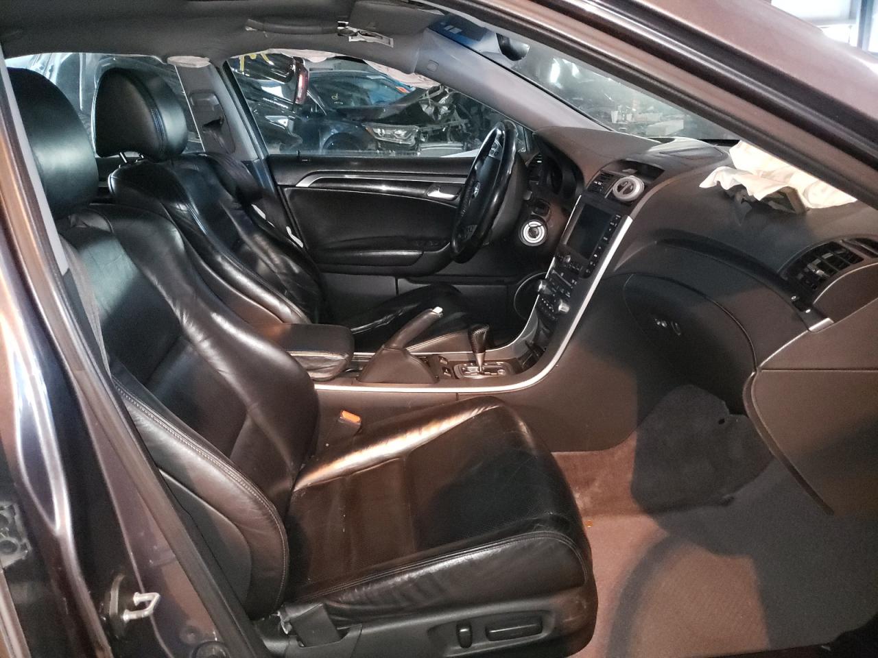 Photo 5 from auction – 2004 ACURA TL with VIN 19UUA66254A060447