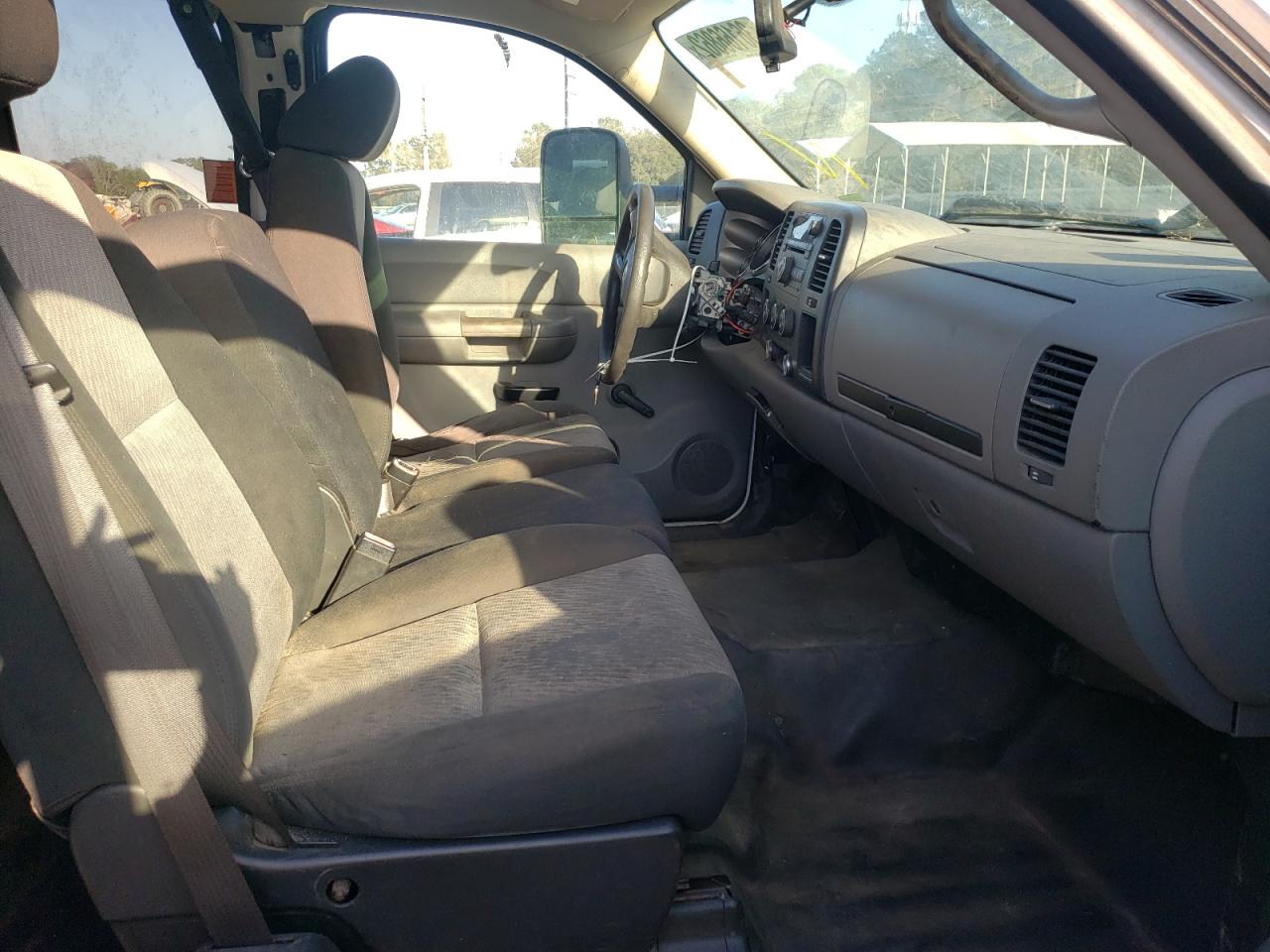 Photo 5 from auction – 2008 CHEVROLET SILVERADO with VIN 1GCHC29K88E103417