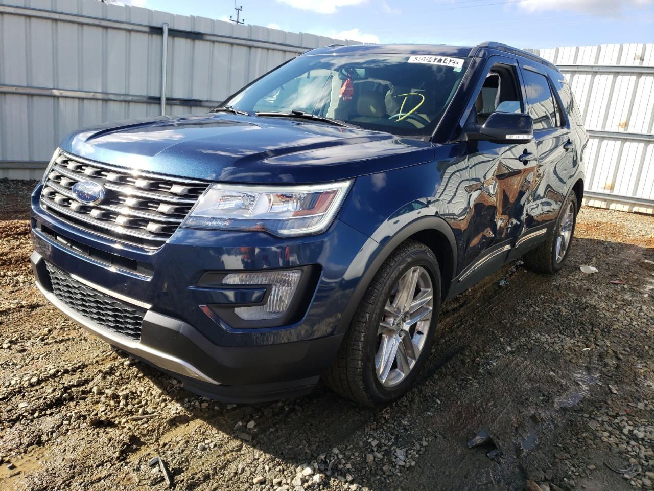 Photo 2 from auction – 2017 FORD EXPLORER X with VIN 1FM5K7D8XHGD95747