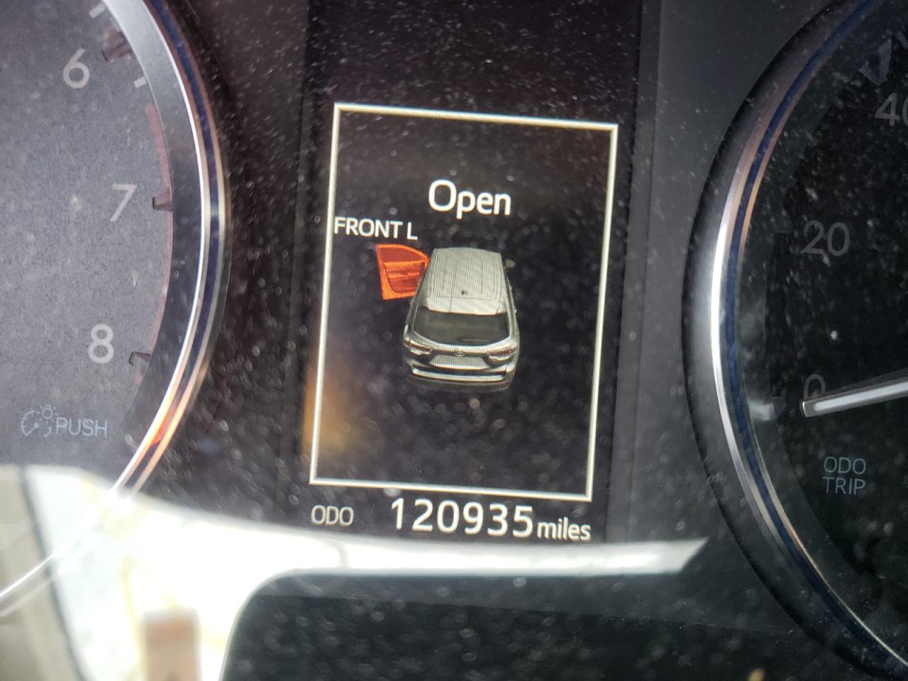 Photo 8 from auction – 2014 TOYOTA HIGHLANDER with VIN 5TDDKRFH8ES043776