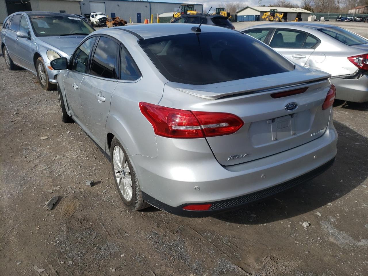 Photo 3 from auction – 2017 FORD FOCUS TITA with VIN 1FADP3J27HL339238