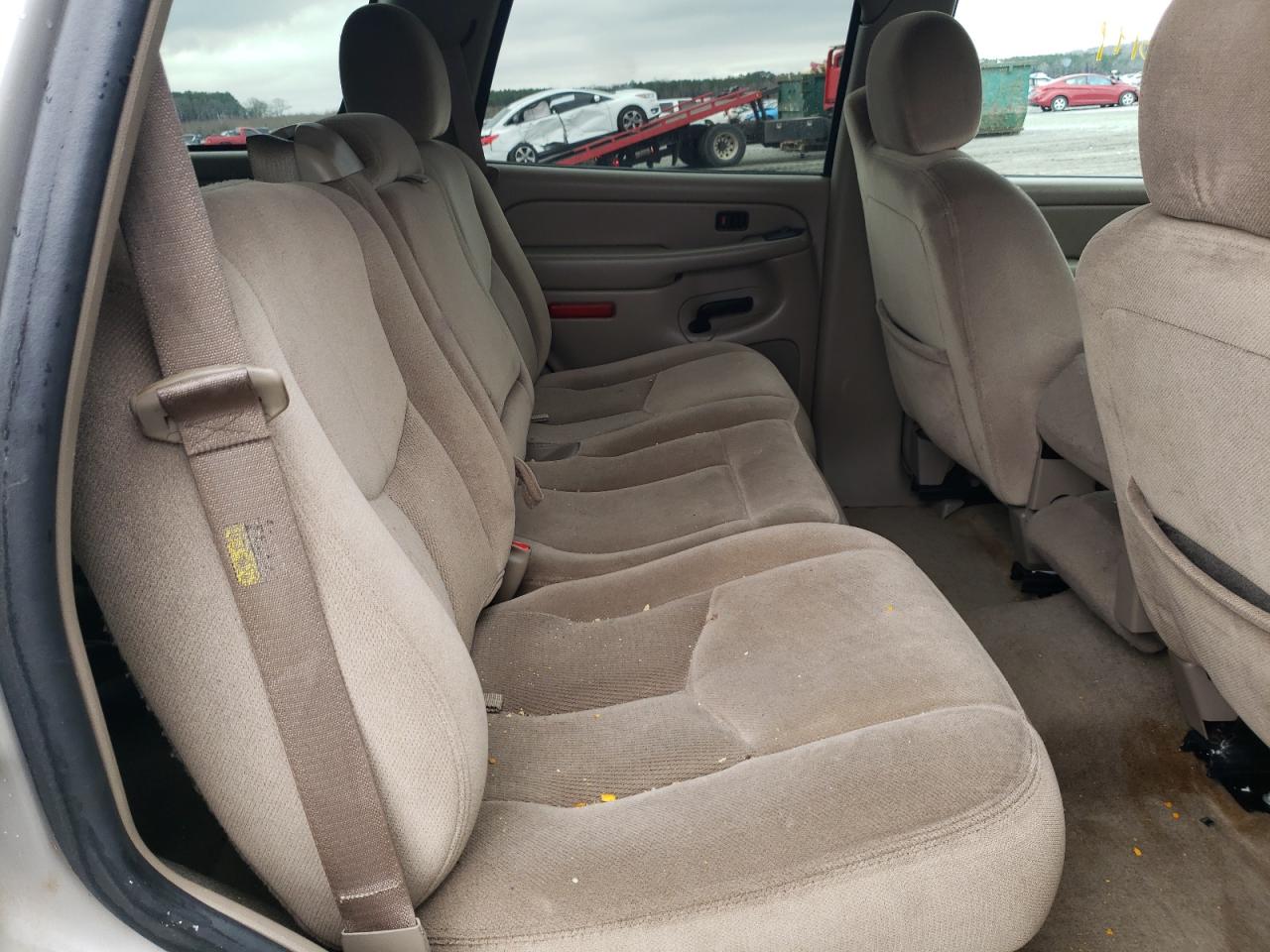 Photo 6 from auction – 2004 GMC YUKON with VIN 1GKEC13VX4J139177