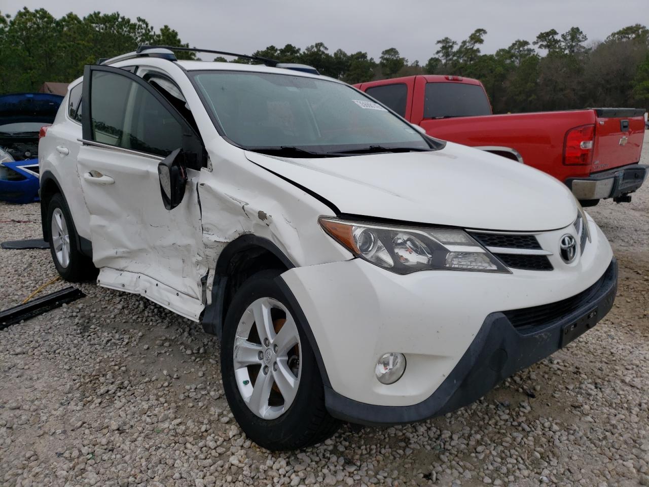 Photo 1 from auction – 2013 TOYOTA RAV4 XLE with VIN JTMWFREV7D5014083