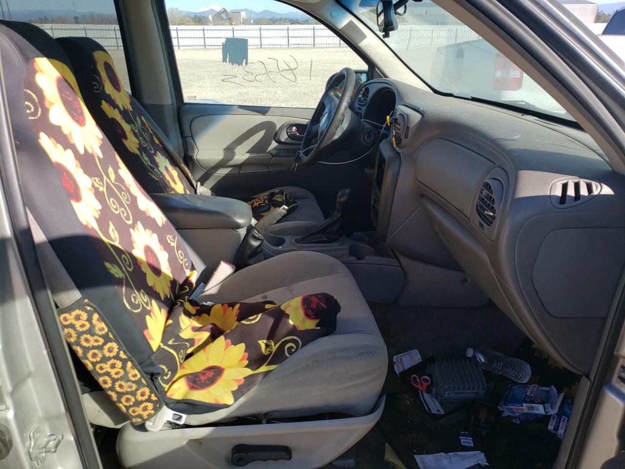 Photo 5 from auction – 2005 CHEVROLET TRAILBLAZE with VIN 1GNET16S956129068