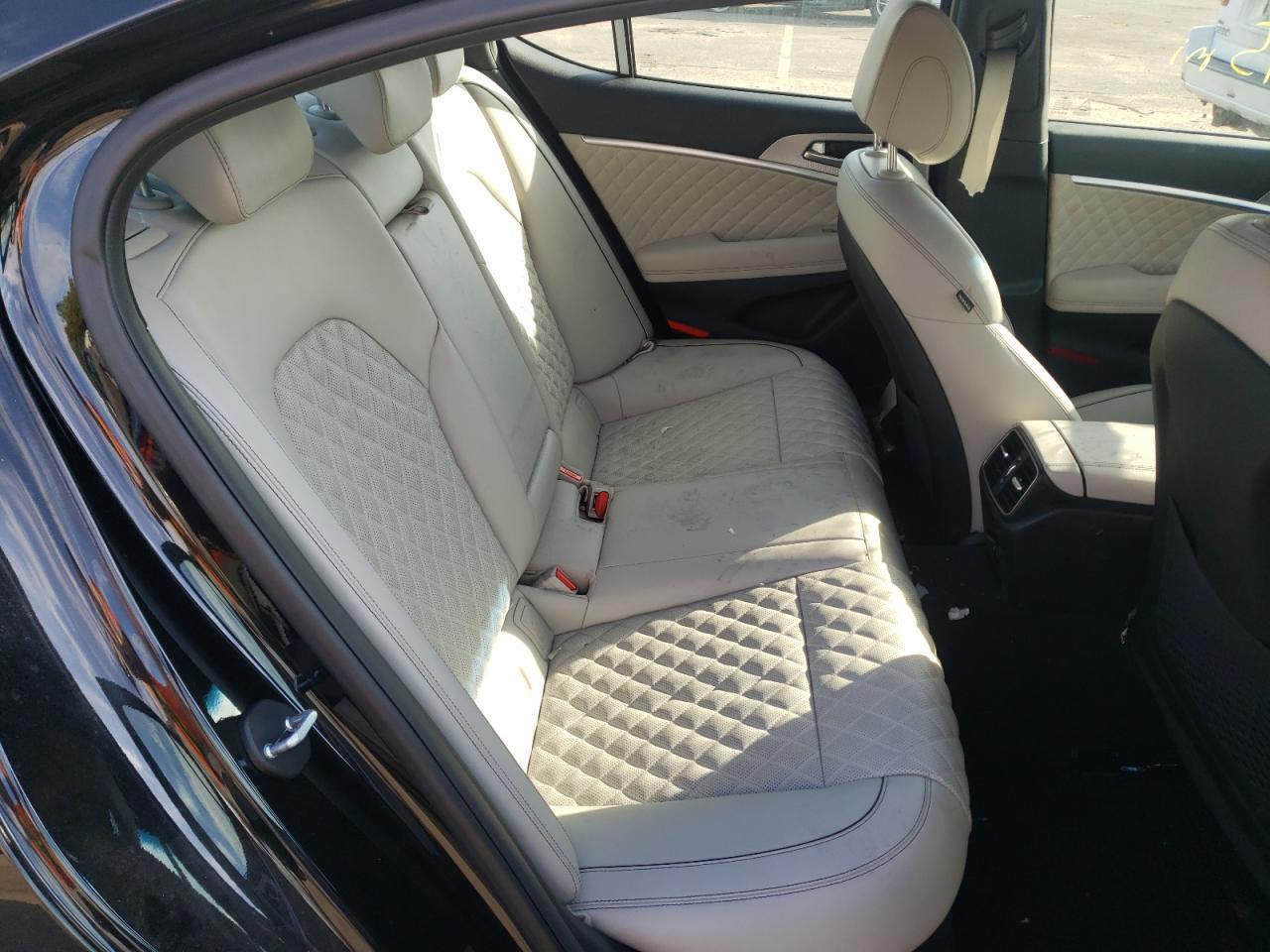 Photo 6 from auction – 2022 GENESIS G70 BASE with VIN KMTG54TE4NU085408