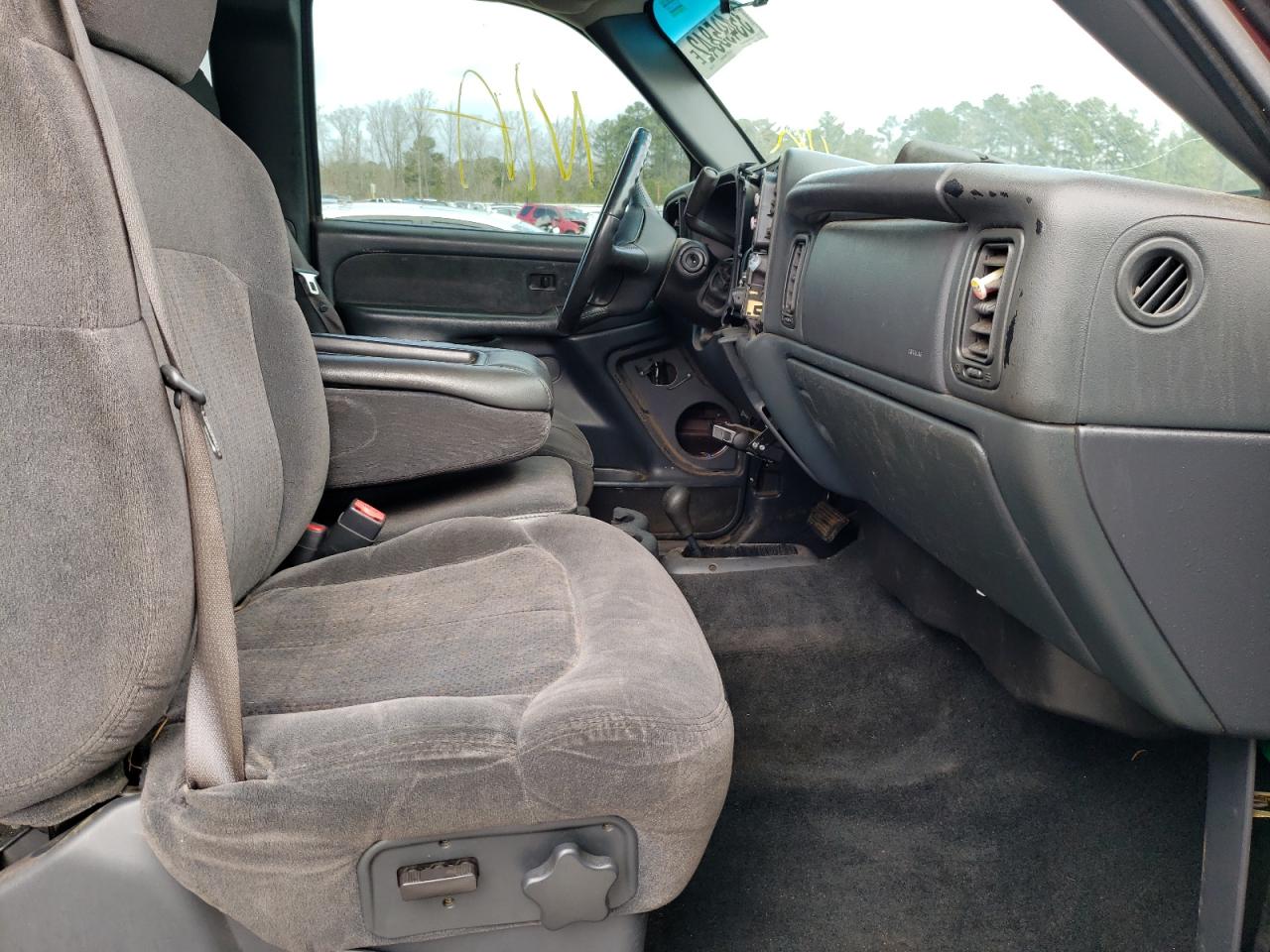 Photo 5 from auction – 2002 CHEVROLET SILVERADO with VIN 1GCHK29UX2E283687