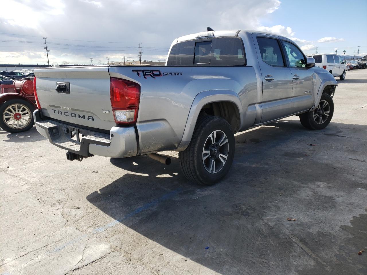 Photo 4 from auction – 2017 TOYOTA TACOMA DOU with VIN 3TMBZ5DN8HM008891