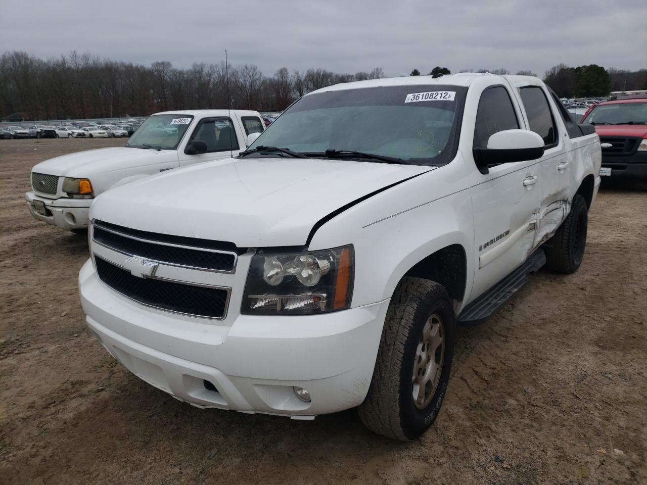 Photo 2 from auction – 2007 CHEVROLET AVALANCHE with VIN 3GNEC12047G174859