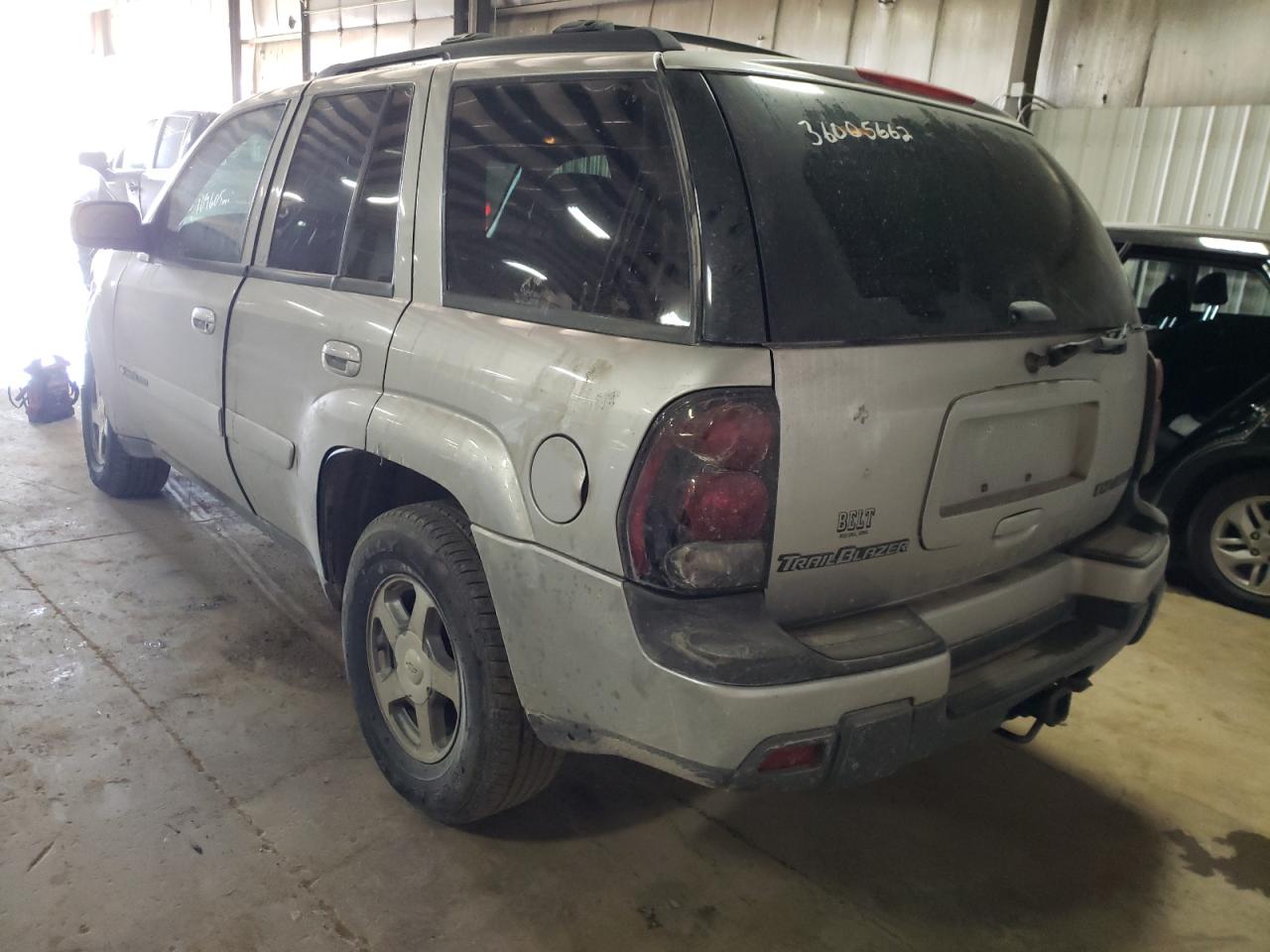 Photo 3 from auction – 2004 CHEVROLET TRAILBLAZE with VIN 1GNDT13S942378752