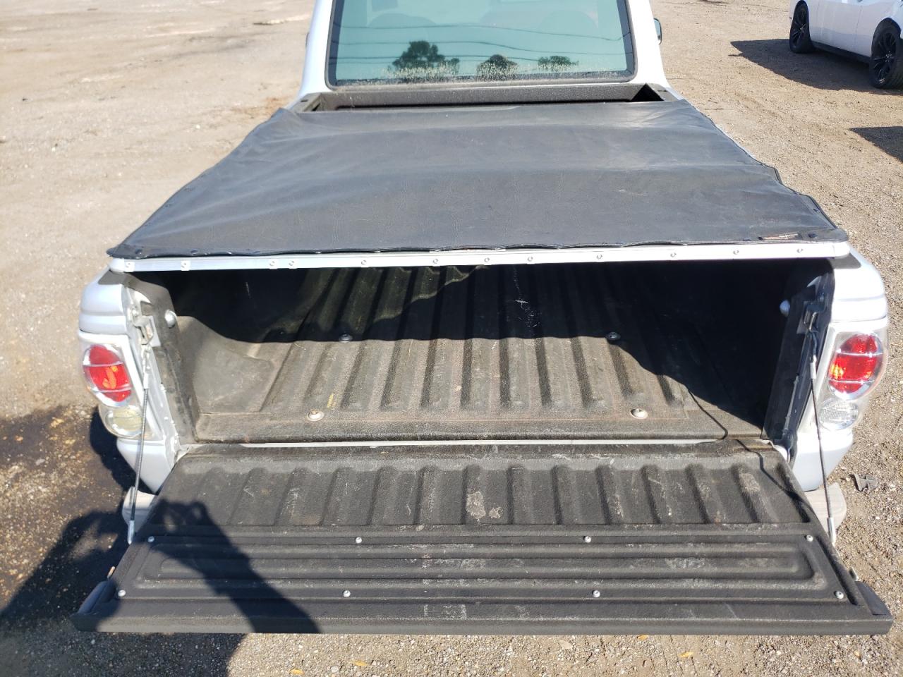 Foto 9 de la subasta – 2002 FORD RANGER con VIN 1FTYR10D42PA12924
