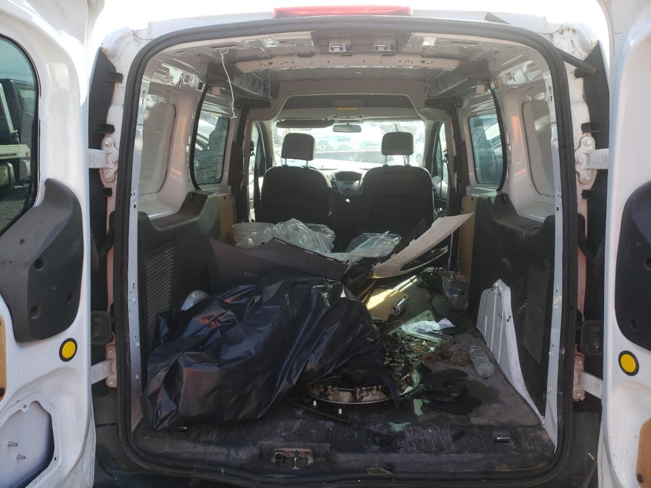 Photo 6 from auction – 2015 FORD TRANSIT CO with VIN NM0LS7E70F1208319