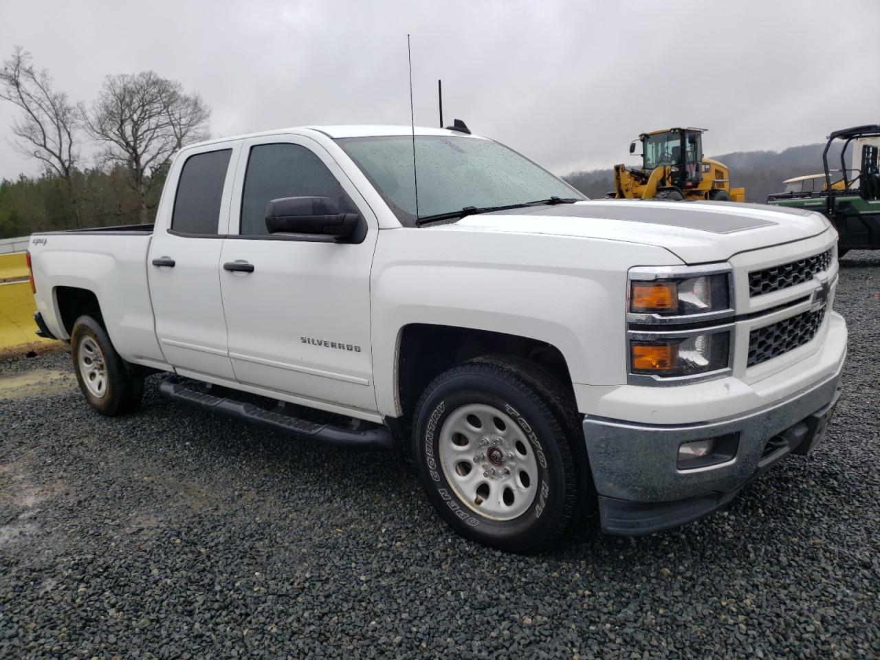 CHEVROLET SILVERADO 2015 with VIN 1GCVKREC5FZ364457 - Photo from auction