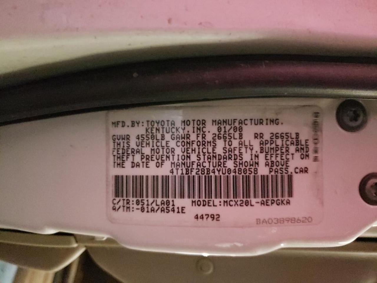 Photo 10 from auction – 2000 TOYOTA AVALON XL with VIN 4T1BF28B4YU048058