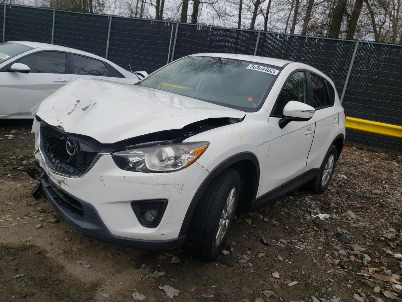 Photo 2 from auction – 2015 MAZDA CX-5 TOURI with VIN JM3KE2CY6F0522512
