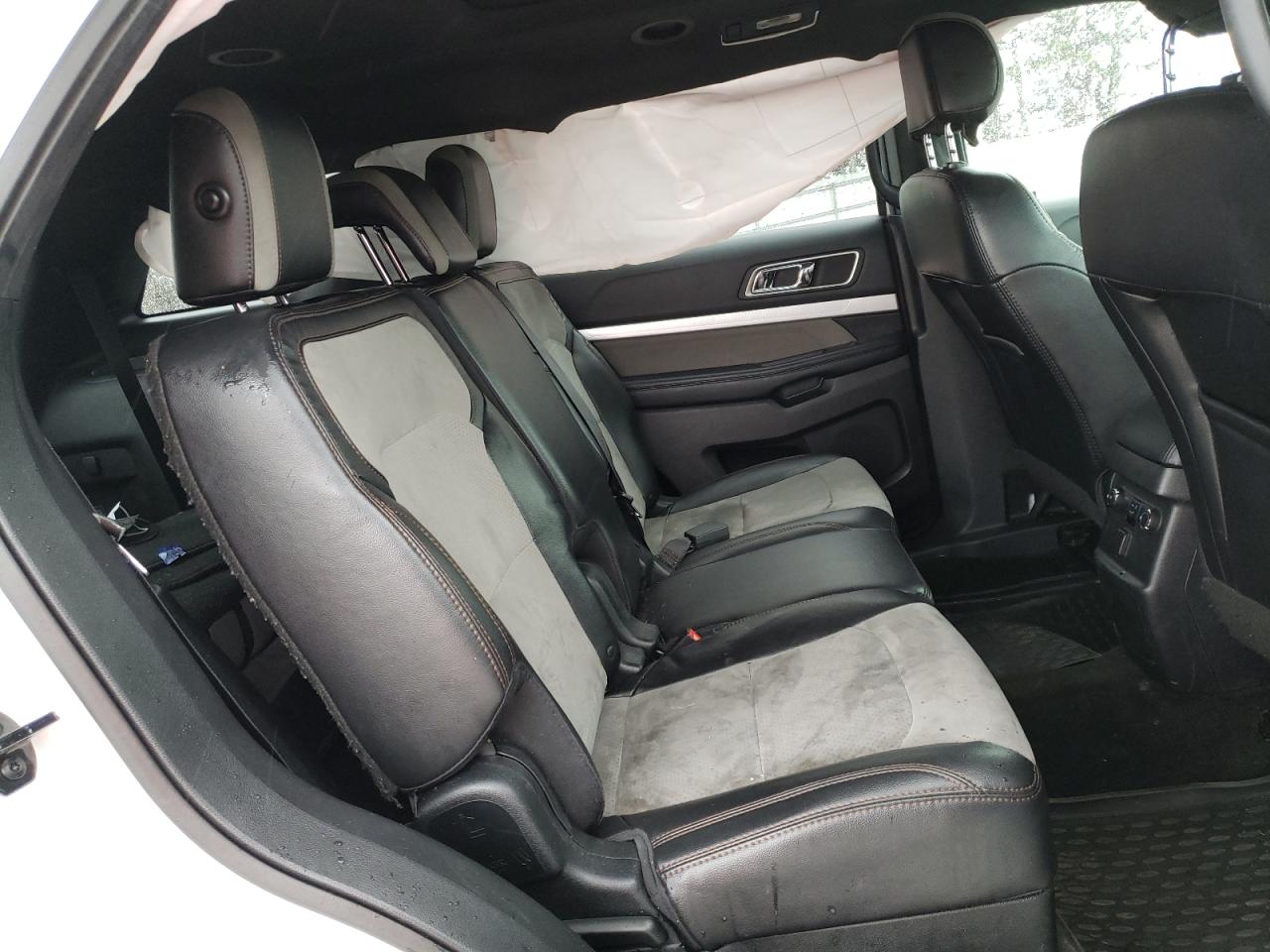 Photo 6 from auction – 2017 FORD EXPLORER X with VIN 1FM5K8D87HGE10064