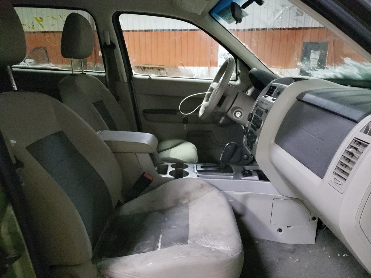 Photo 5 from auction – 2008 FORD ESCAPE HEV with VIN 1FMCU59H38KE36991
